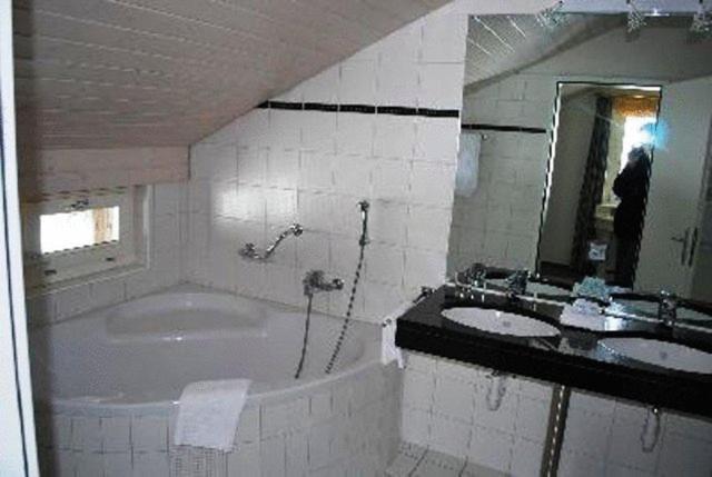 Hotel Rhonequelle 오버발트 외부 사진